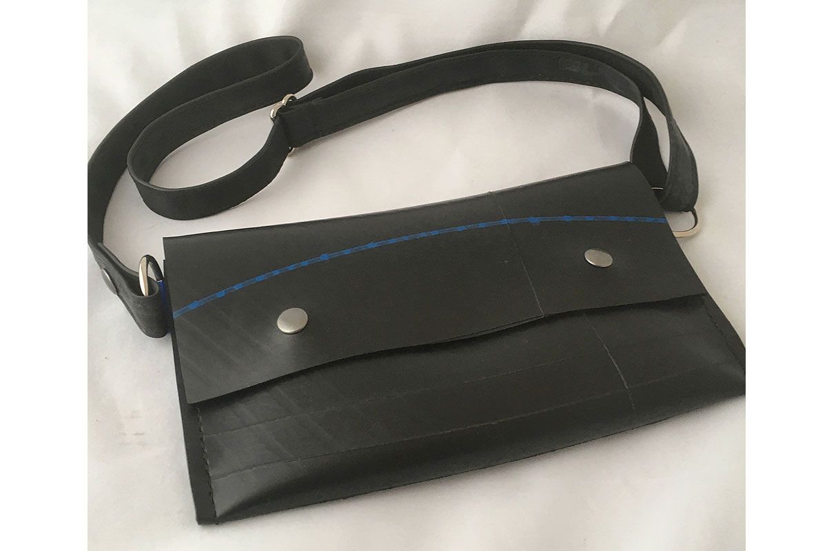 Edgy hot sale fanny pack