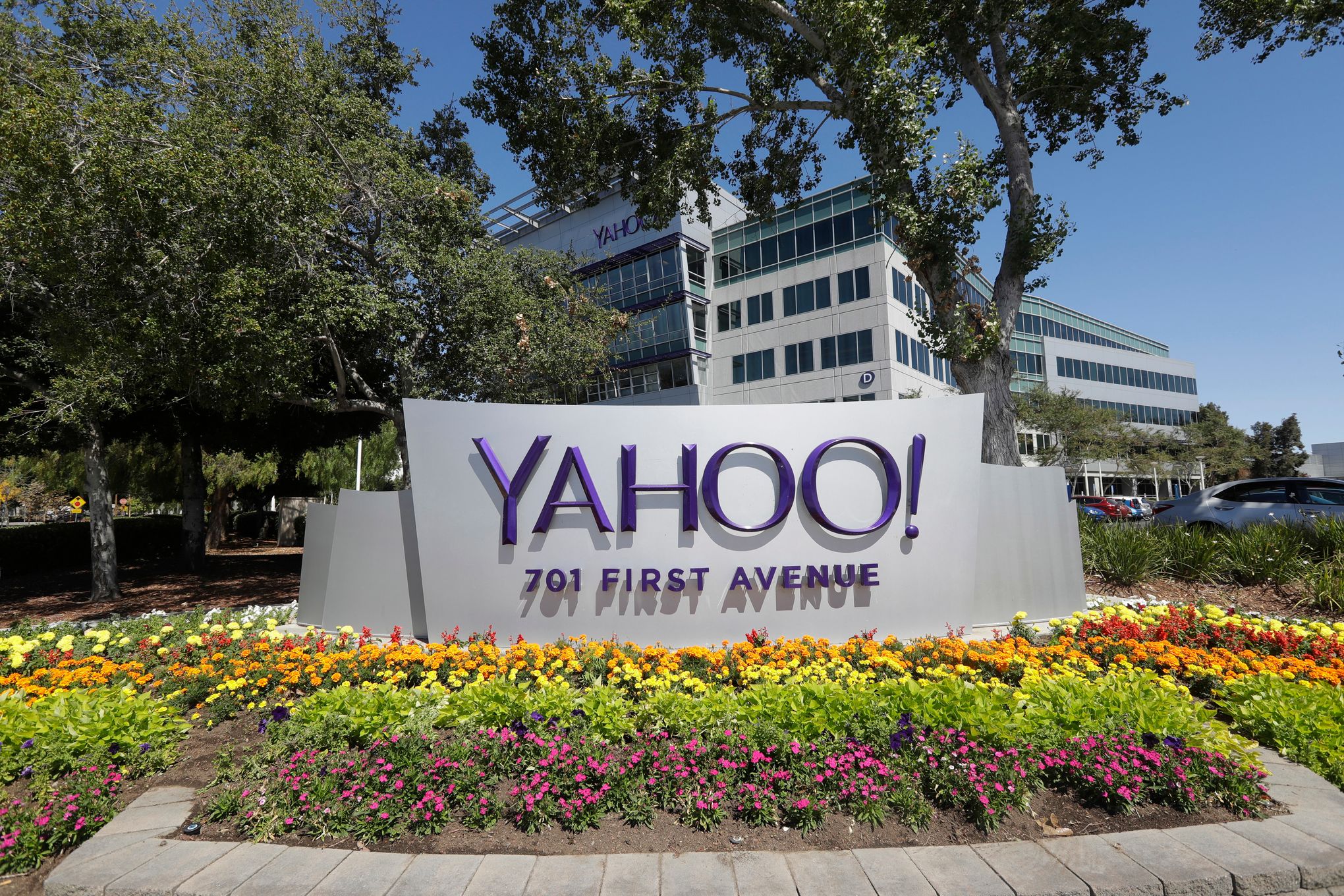 Yahoo to pay $50M, other costs for massive security breach | The Seattle  Times