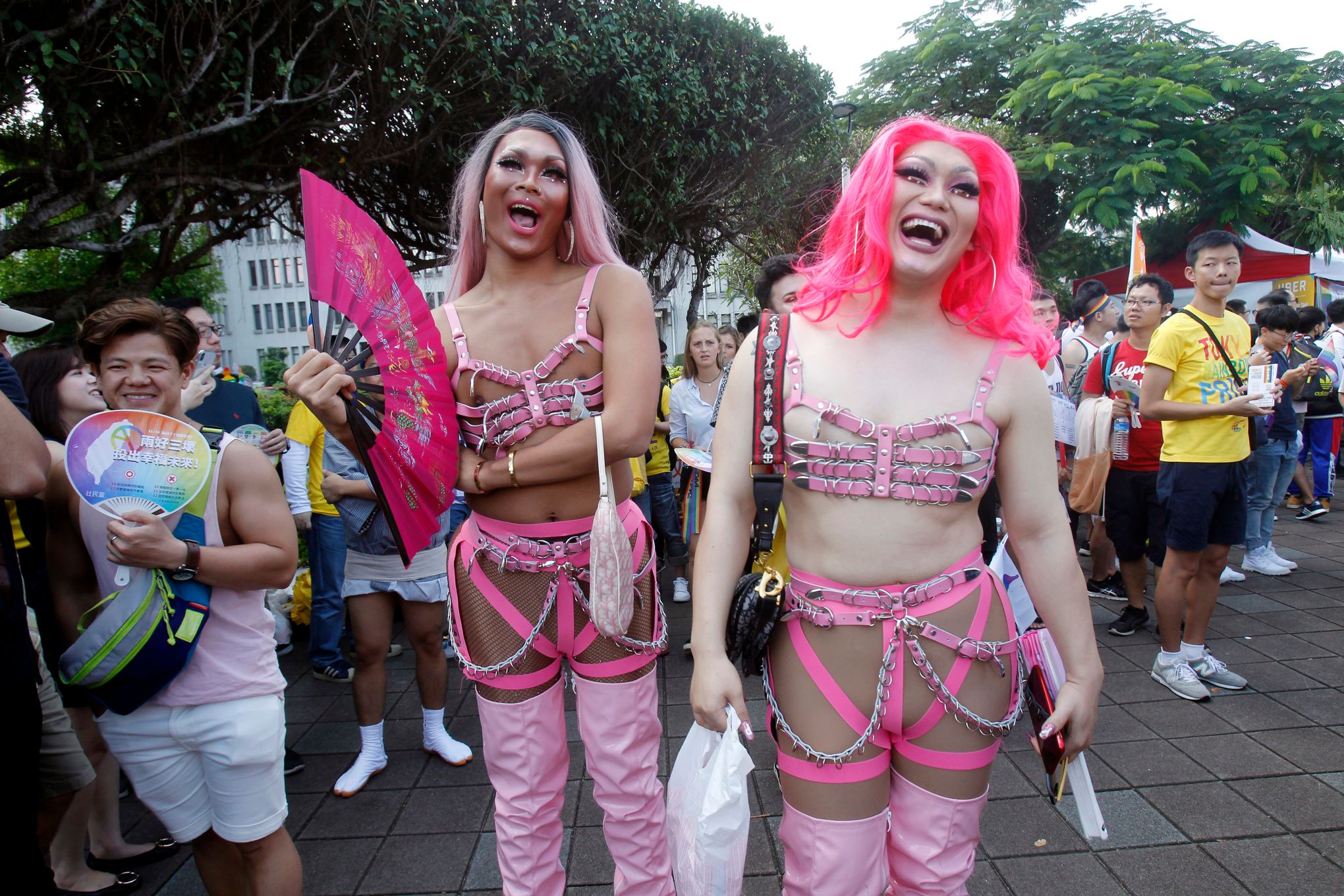 Tens of thousands gather in Taiwan for gay pride parade | The Seattle Times