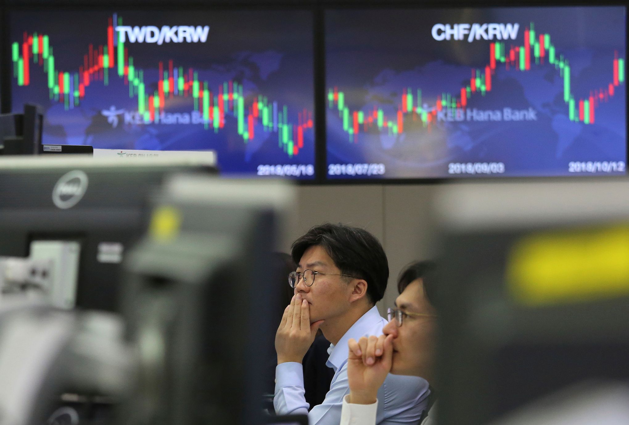 Asian markets mixed on strong Chinese trade data | The Seattle Times