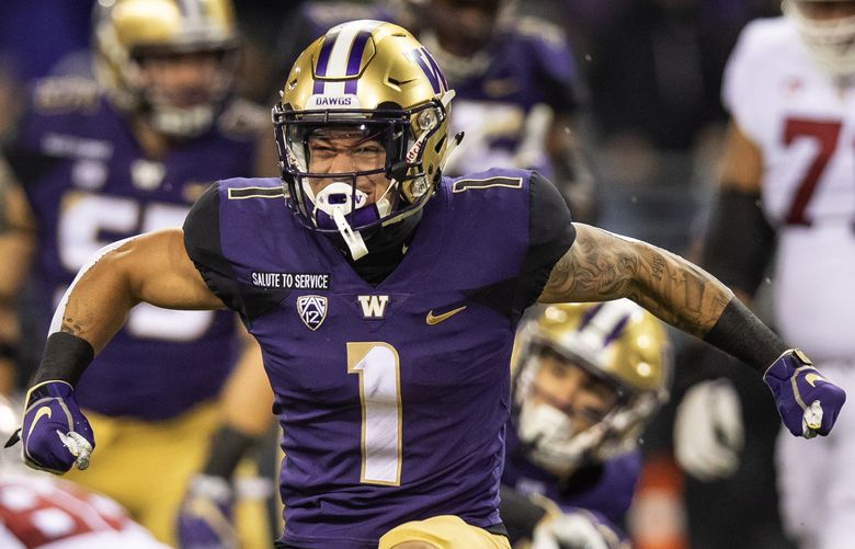 Salute to the Washington Huskies Football Senior Class