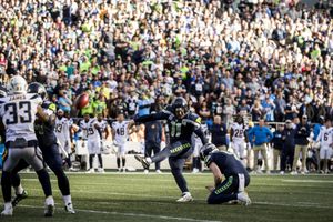 Three impressions from the Seahawks' 25-17 loss to the Los Angeles Chargers