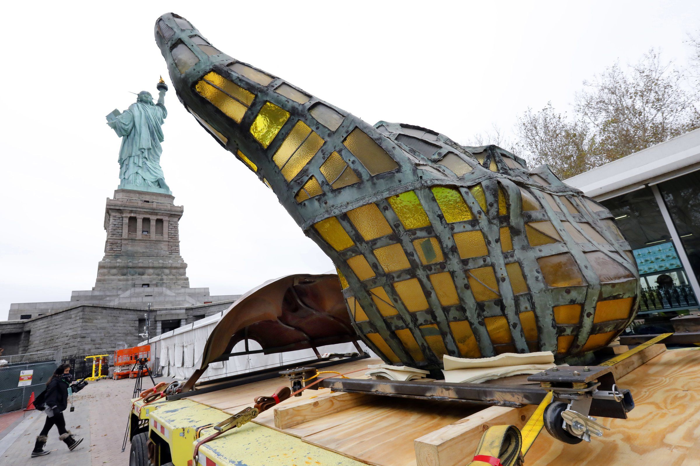 At the Statue of Liberty a passing of the torch The Seattle Times