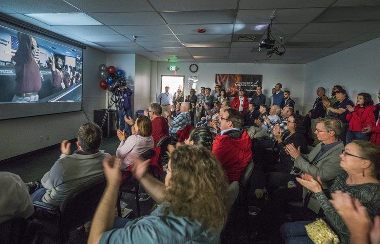 Redmon Rockets Mars landing was a nail-biter for Redmond rocket engineers | The ...