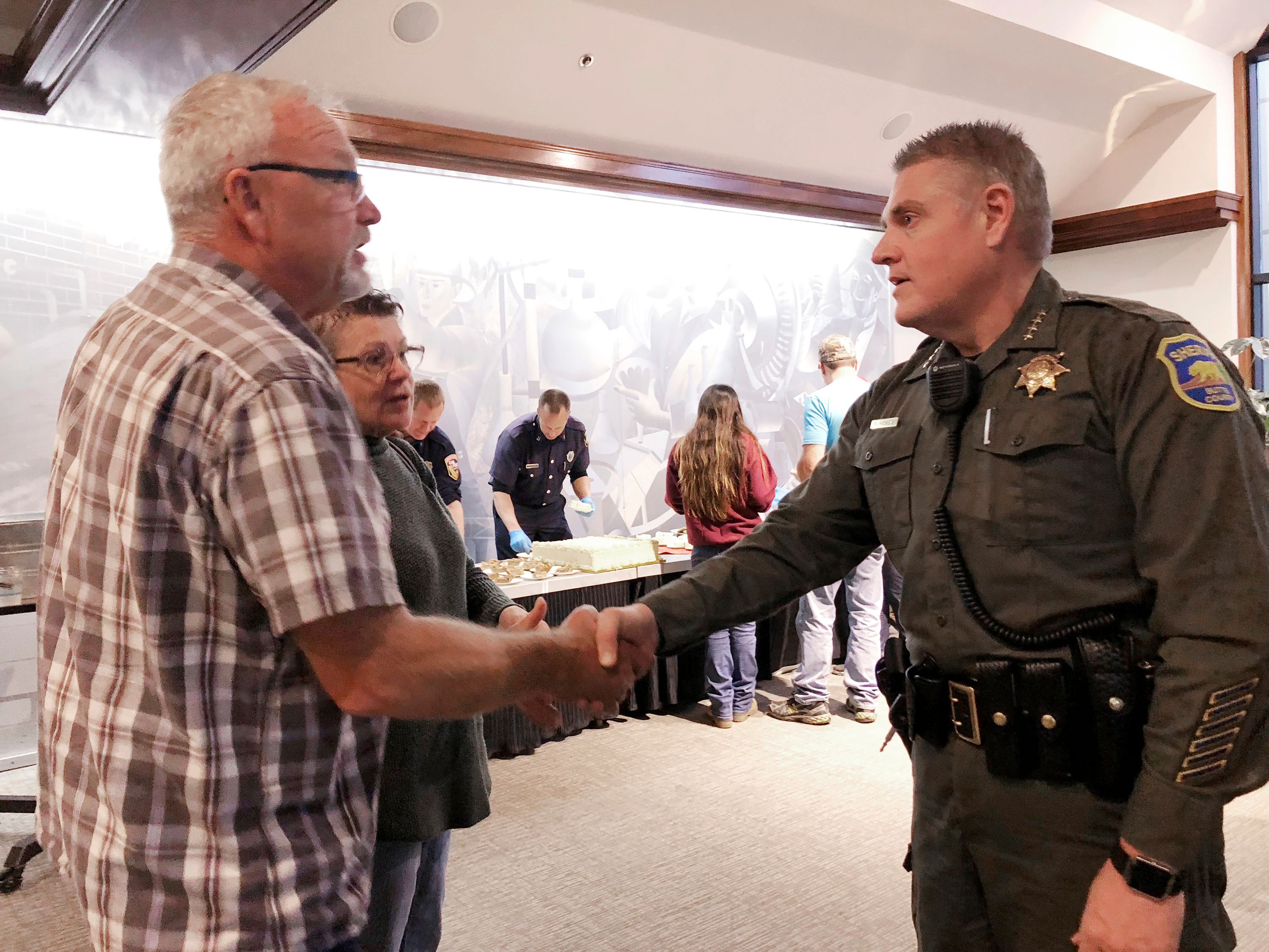 Back to back crises boost California sheriff s profile The