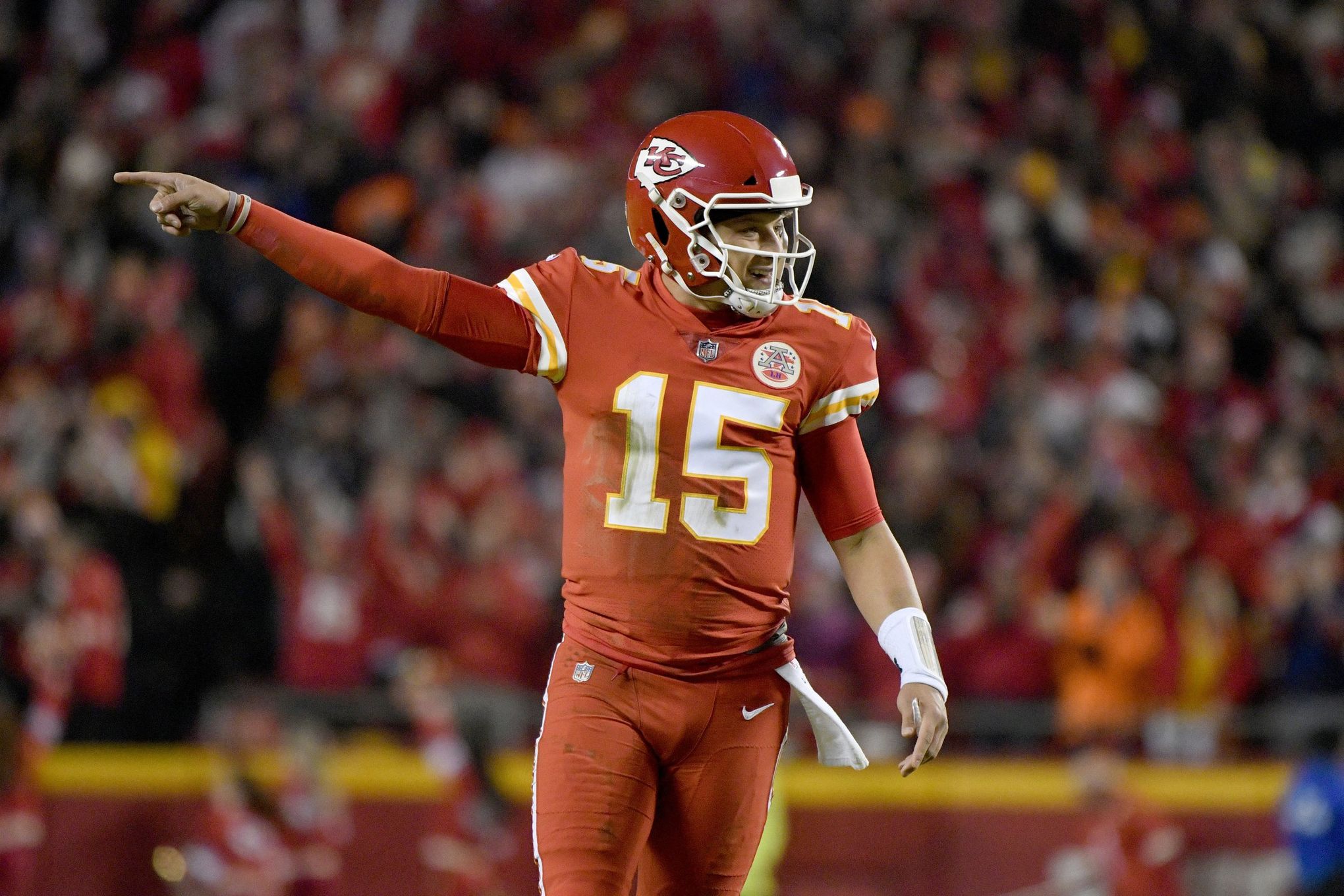 Chiefs' Patrick Mahomes Deemed Lucky by Twitter to Escape with Win