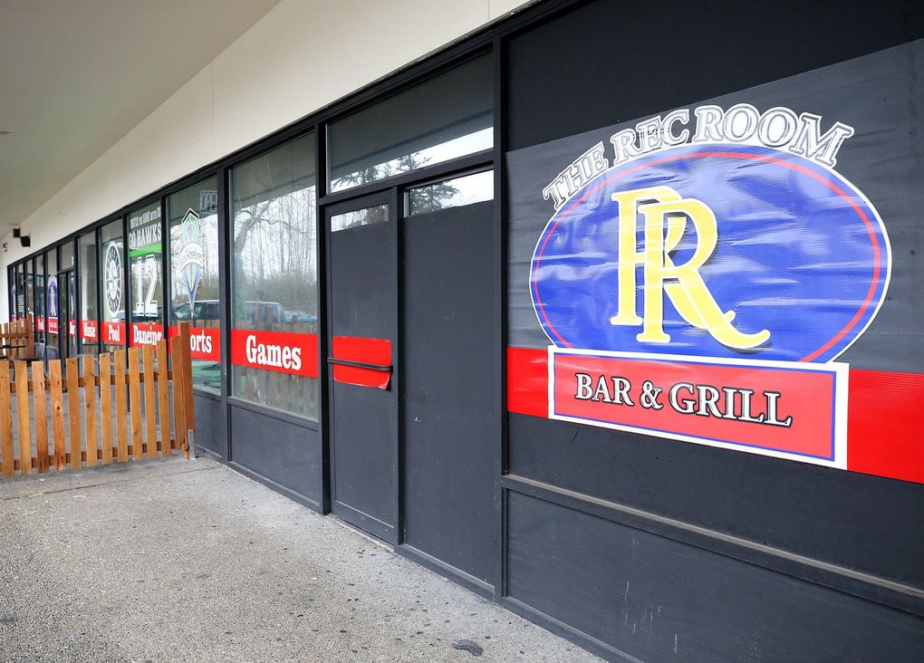 The Rec Room bar and grill on Highway 99 in Lynnwood, where a handful of white supremacists were arrested after attacking a black DJ in early December. (Greg Gilbert / The Seattle Times)