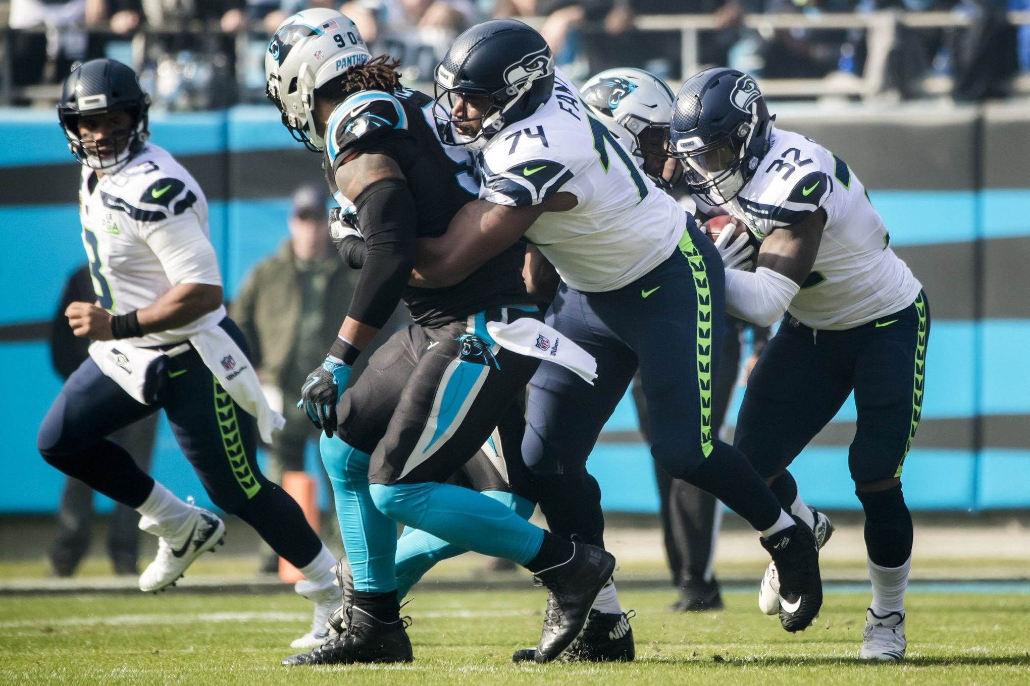 No. 74 is an eligible receiver': At long last, Seahawks offensive tackle  George Fant catches a pass!