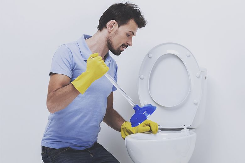 How to Unclog a Toilet: Pro Techniques 