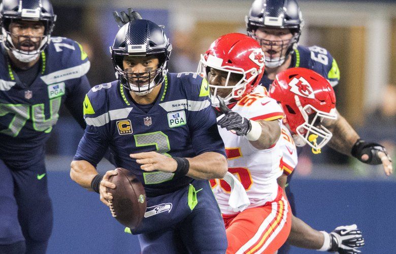 Seahawks clinch playoff berth outlasting Chiefs 38-31