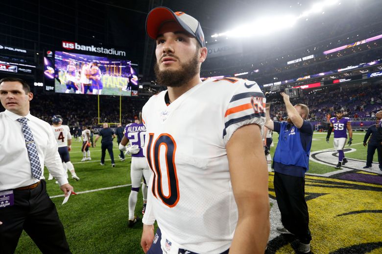 Bears say quarterback Mitchell Trubisky hurt shoulder vs. Vikings