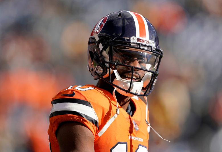 Broncos wide receiver Emmanuel Sanders hurt