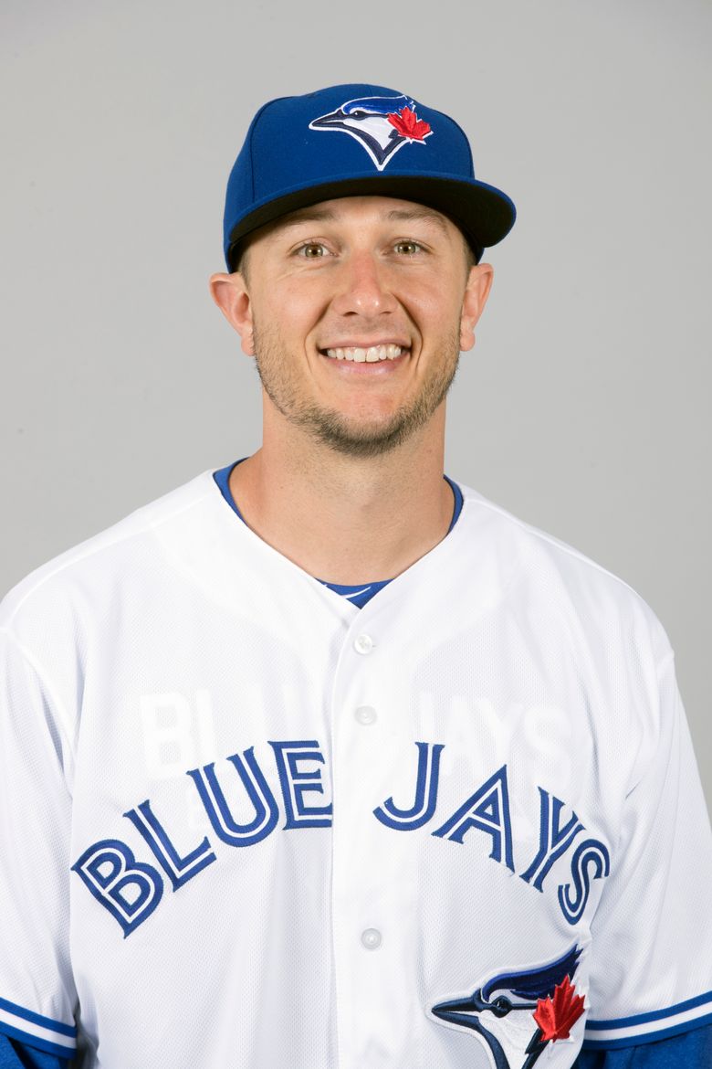 Blue Jays SS Troy Tulowitzki has upper back bruise, fractured scapula after  collision in 2nd inning vs. Yankees – New York Daily News