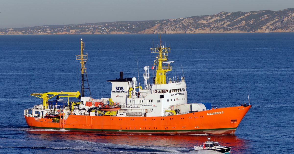 Aid groups terminate Aquarius migrant rescue operations | The Seattle Times
