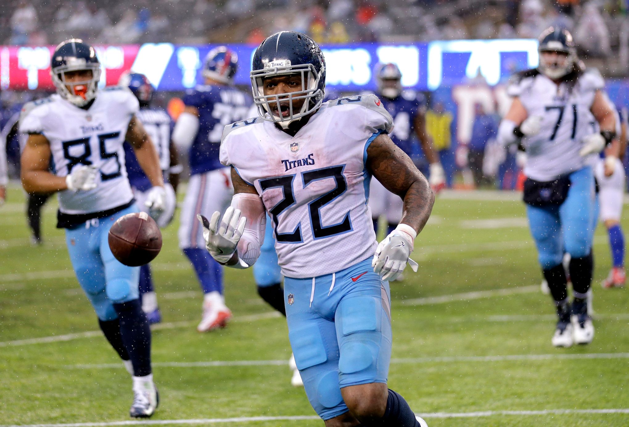 Derrick Henry runs into NFL record book as Titans rout Jaguars 30-9