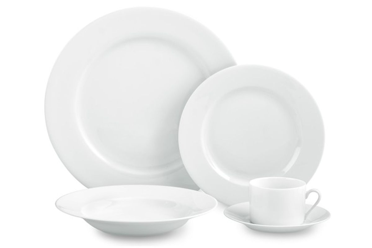 Plain hotsell white dishes