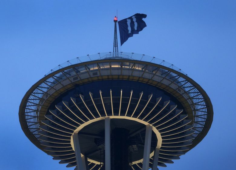 Edgar Martinez honored at Space Needle ceremony