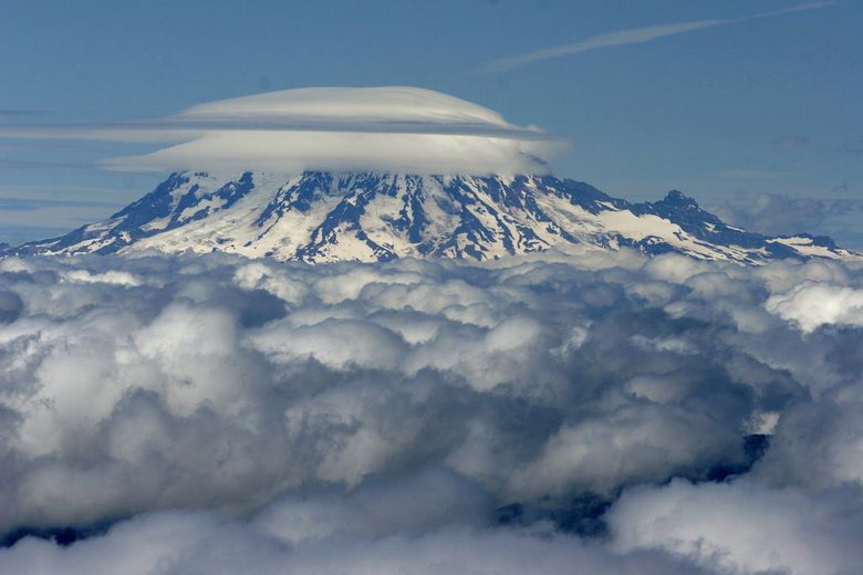 Mount Rainier considers timed-entry reservations to ease crowding - Axios  Seattle