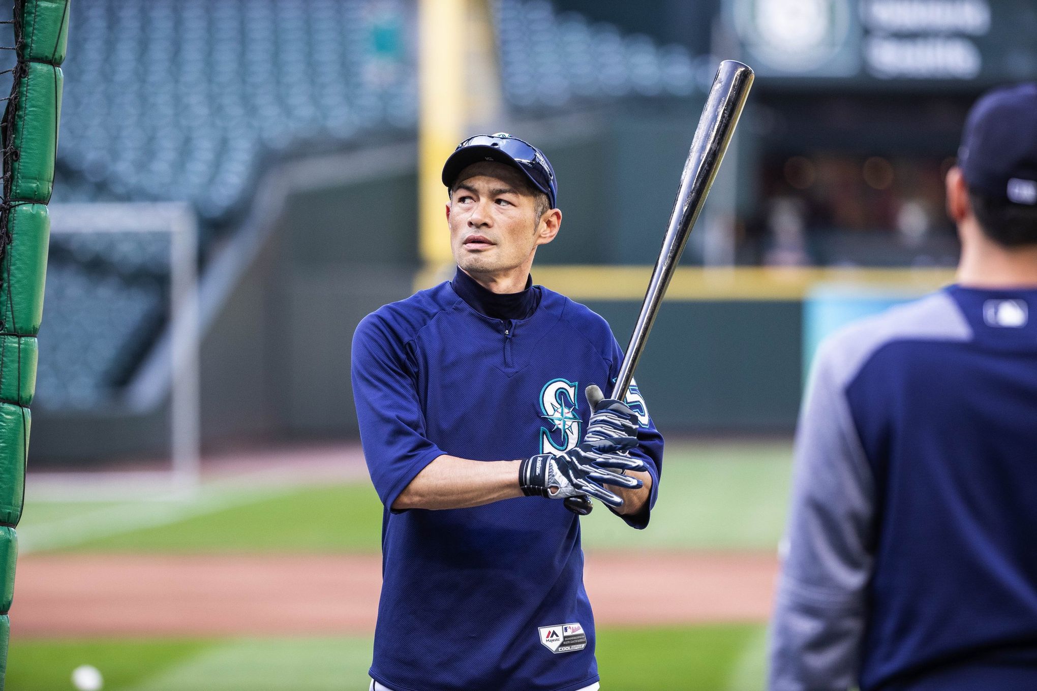 Ichiro: 3 singles, but double steals show