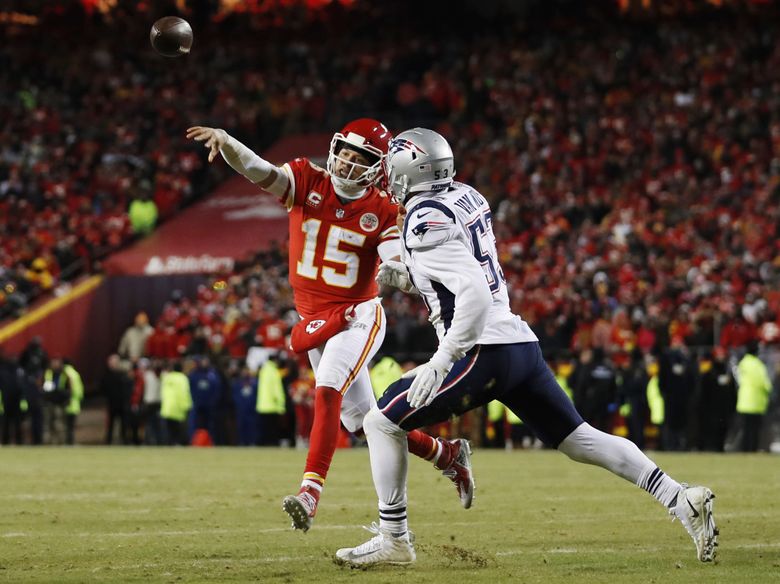 New England Patriots quarterback Tom Brady looks for a receiver during the  first half of the AFC Championship NFL football game against the Kansas  City Chiefs, Sunday, Jan. 20, 2019, in Kansas