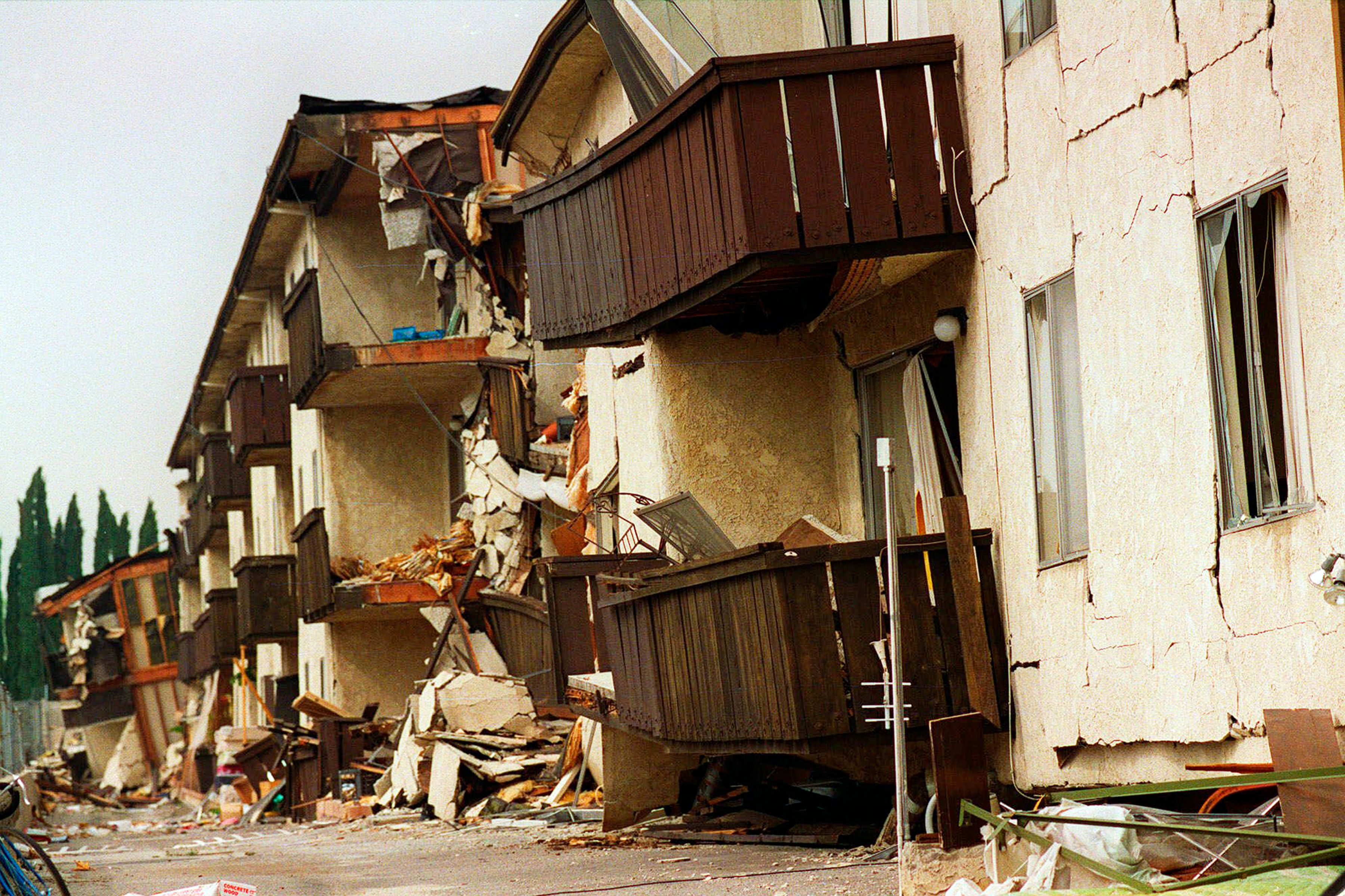 2 BEST 1994 Los Angeles CALIFORNIA newspapers wth NORTHRIDGE EARTHQUAKE disaster 