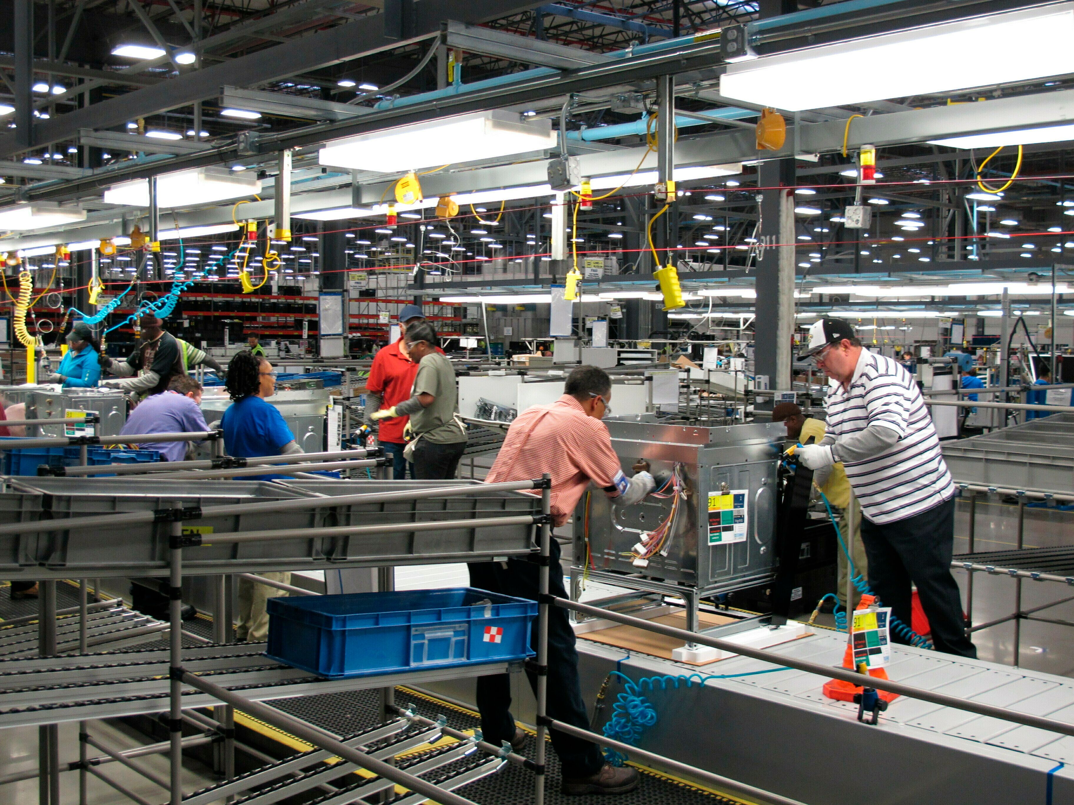 Factory employee 2025 store memphis tn