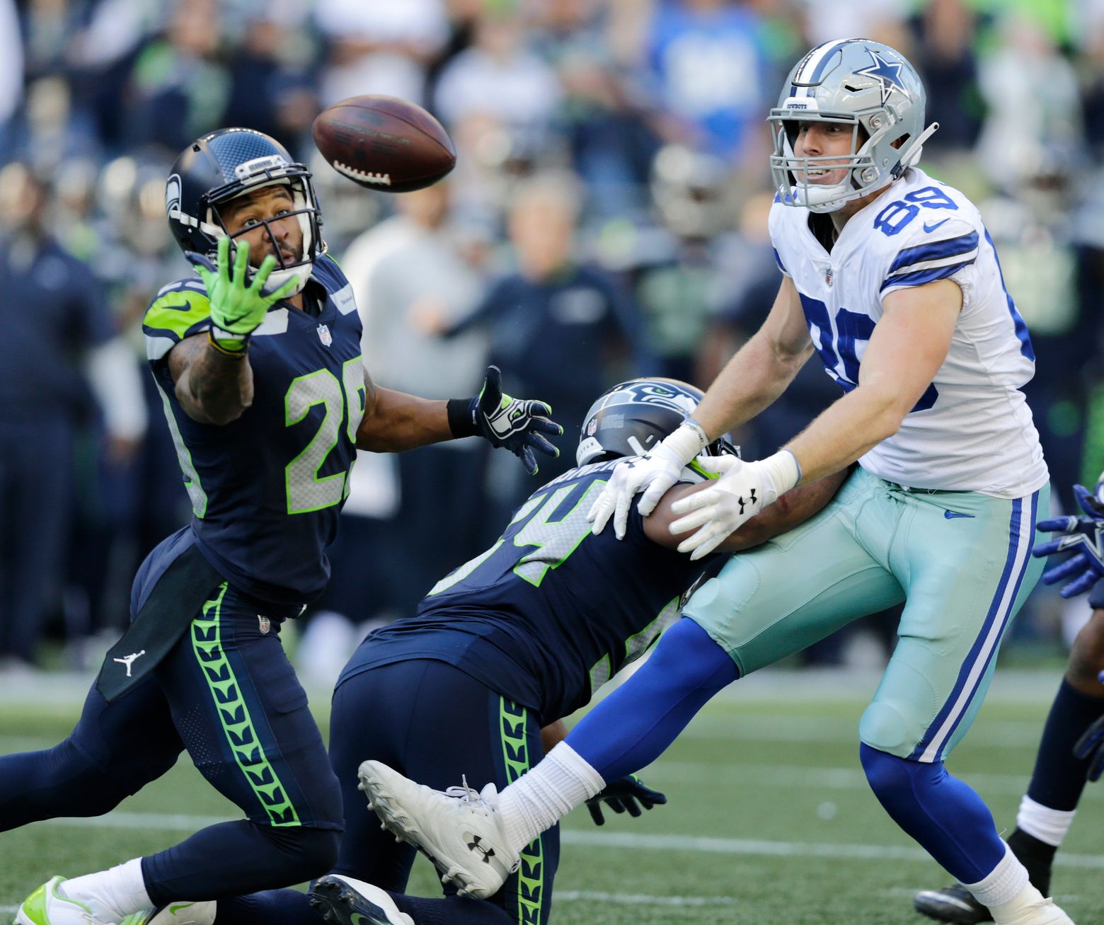 Report: Dallas Cowboys to meet with Earl Thomas in next 48 hours