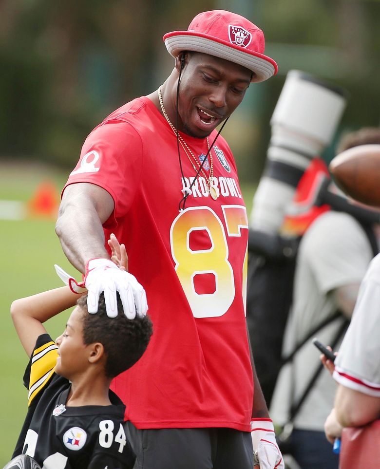 Pro Bowl becomes family affair for Pounceys, others