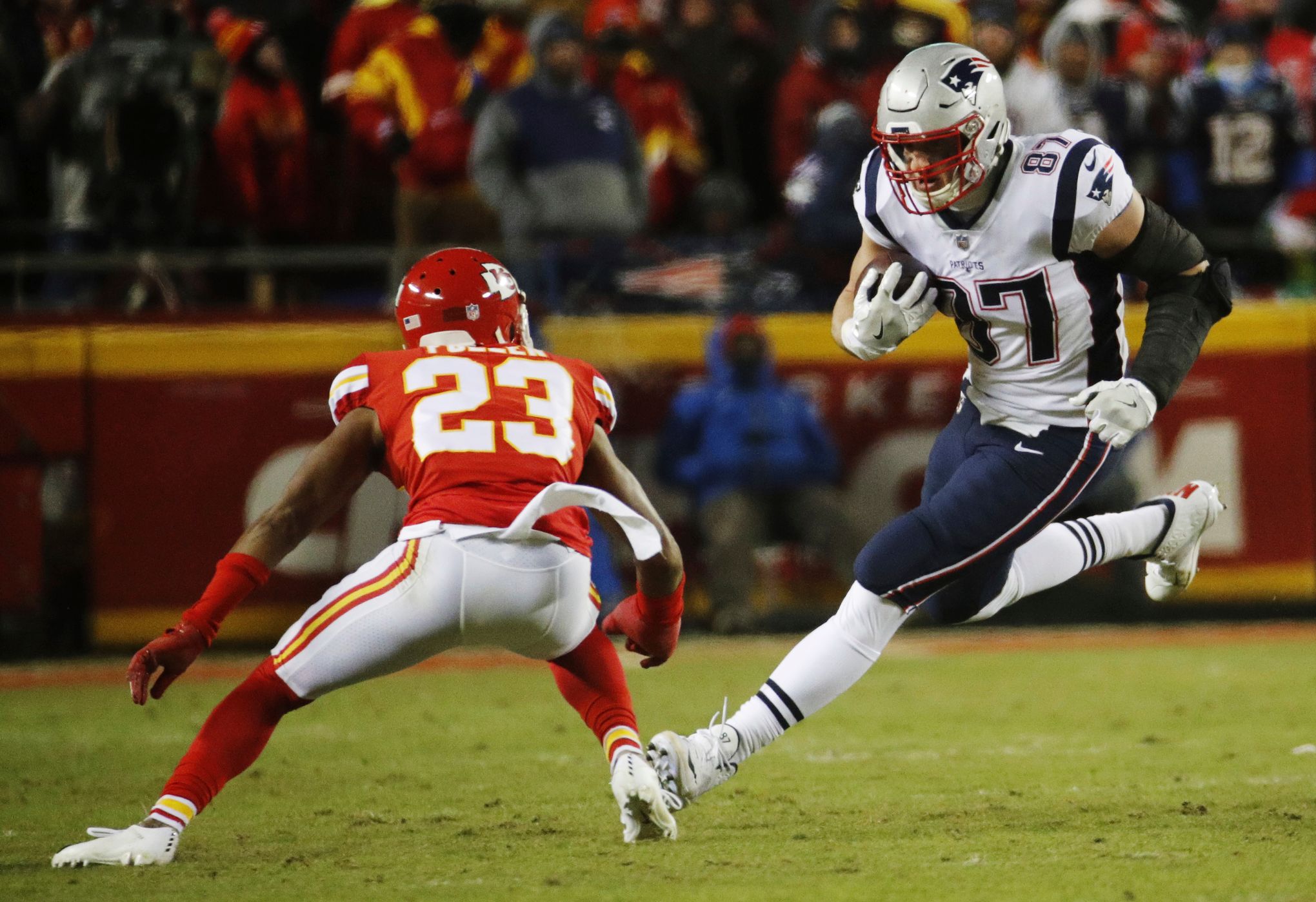 Tom Brady on what makes Gronk the greatest: 'He does the dirty work'