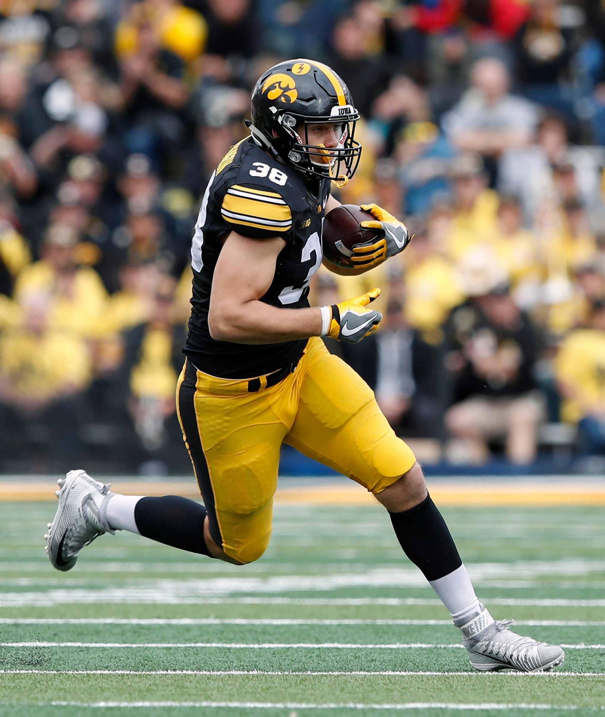 TE TJ Hockenson: Best photos through the years