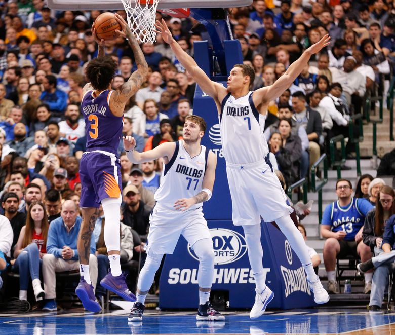 Mavericks Get a Texas-Size Parade - The New York Times