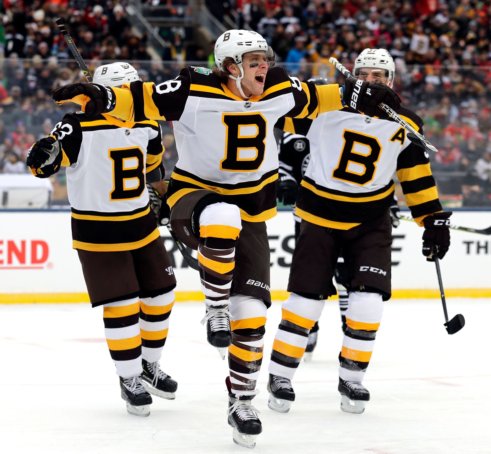 Bruins Beat Blackhawks, 4-2, In 2019 NHL Winter Classic