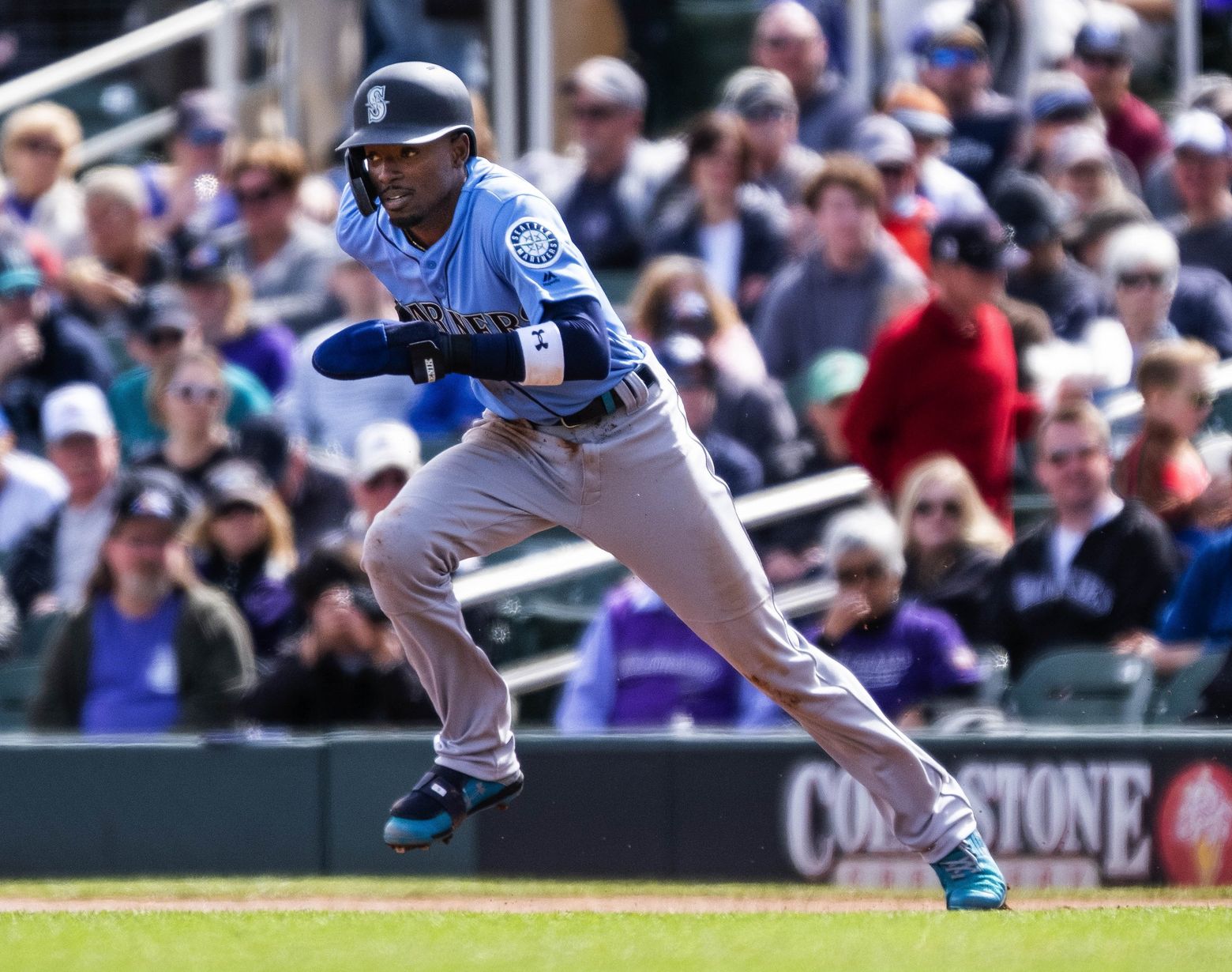 Mariners roster moves continue with Dee Gordon, Ryon Healy headed to IL