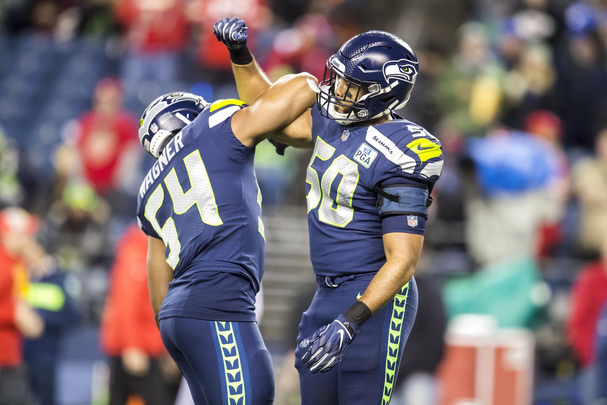 All-Pro linebacker Bobby Wagner signs three-year, $54 million extension  with Seahawks