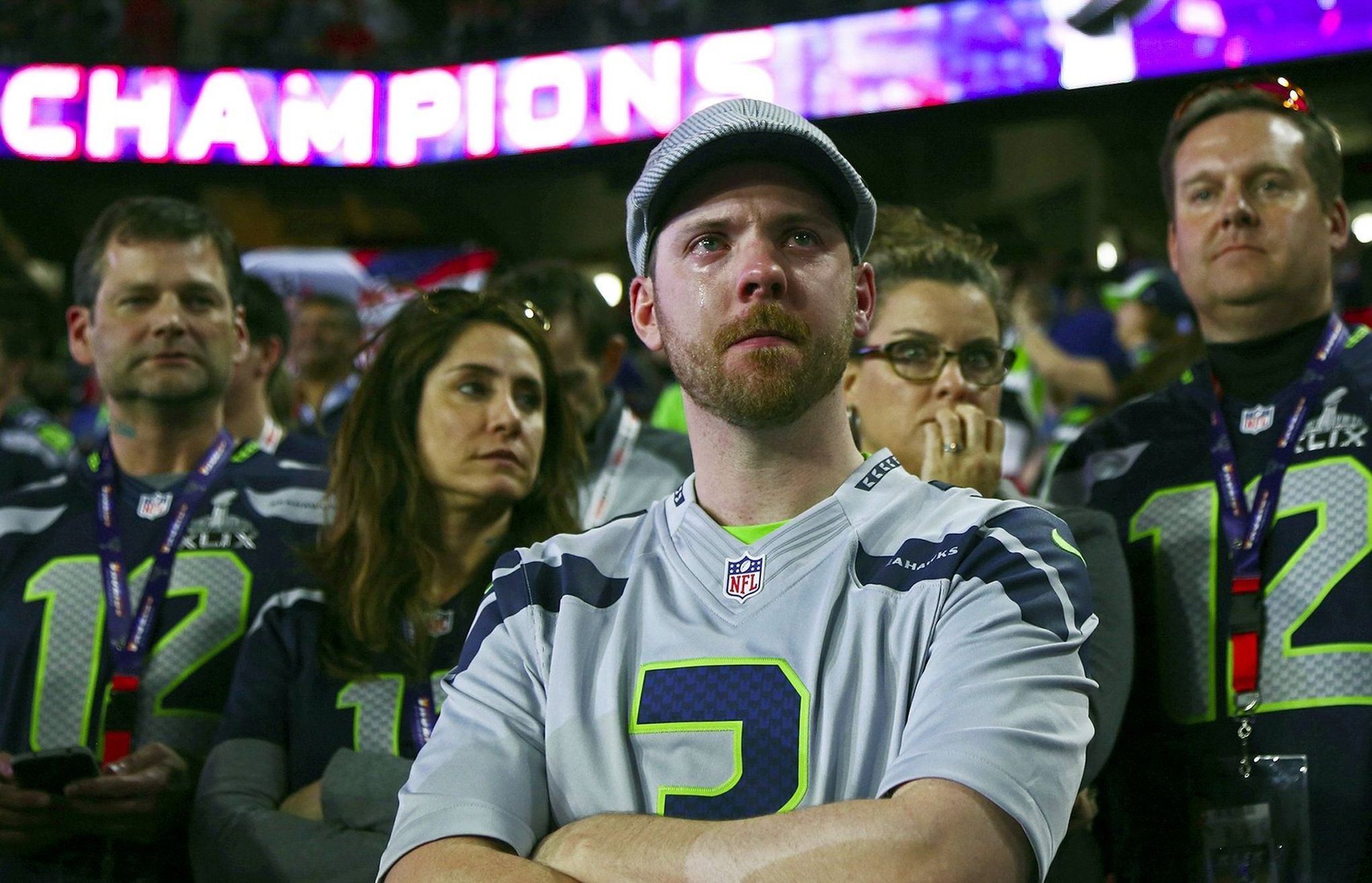 Tucson 49ers super fans root for team in Super Bowl