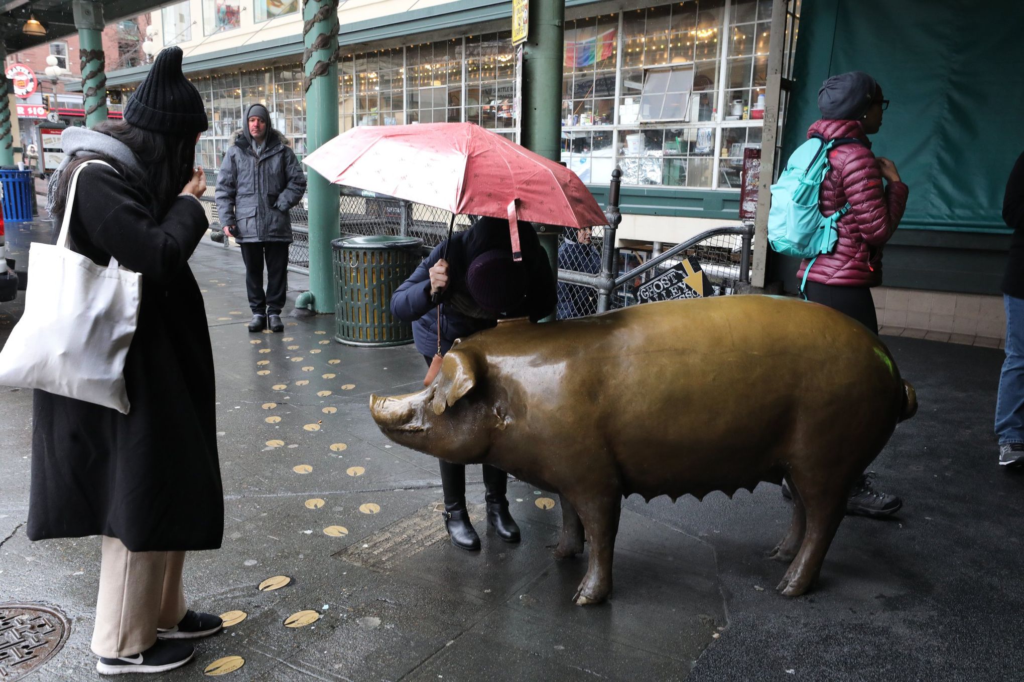 Pike Place Market - Rachel the Piggy Bank is sporting her Seattle