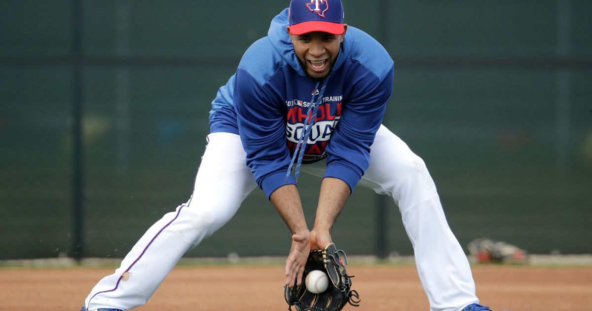 Besides Adrian Beltre, who else has influenced Rangers SS Elvis Andrus  during his baseball career?