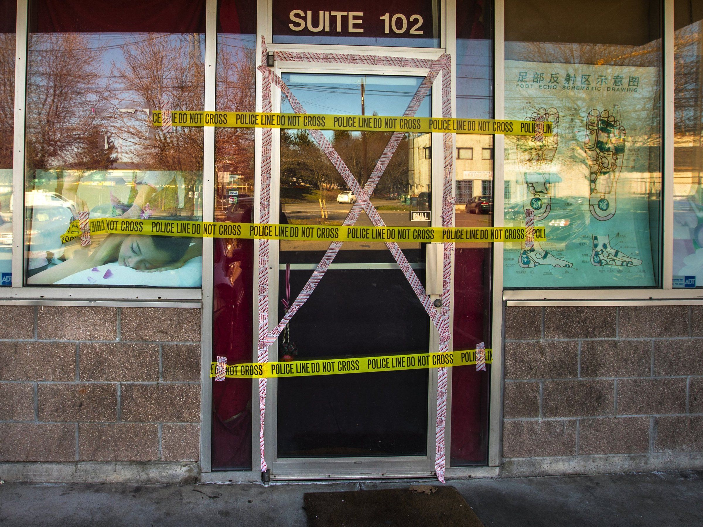 Major prostitution bust Seattle police raid 11 massage parlors, freeing 26 women The Seattle Times photo