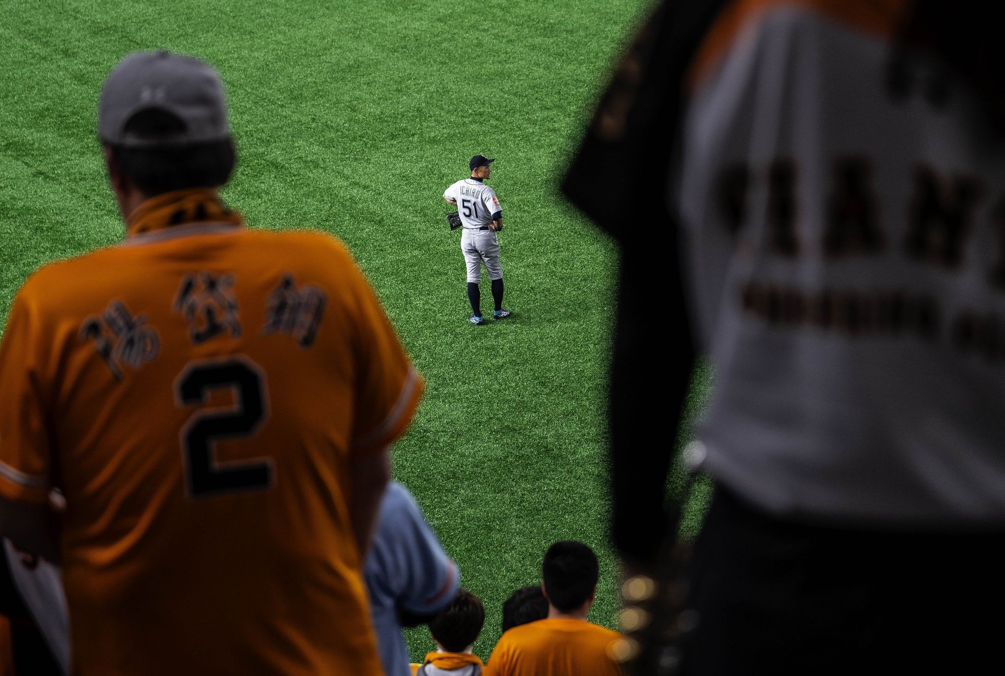 At Cactus League debut, Ichiro says it was a 'special moment' to