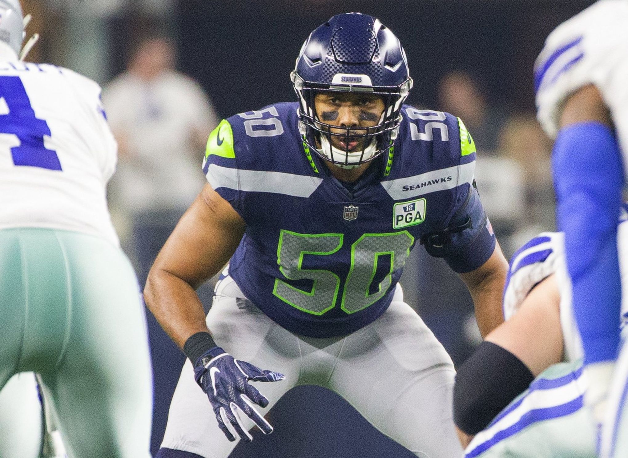 Seahawks re-sign linebacker K.J Wright, guard D.J. Fluker