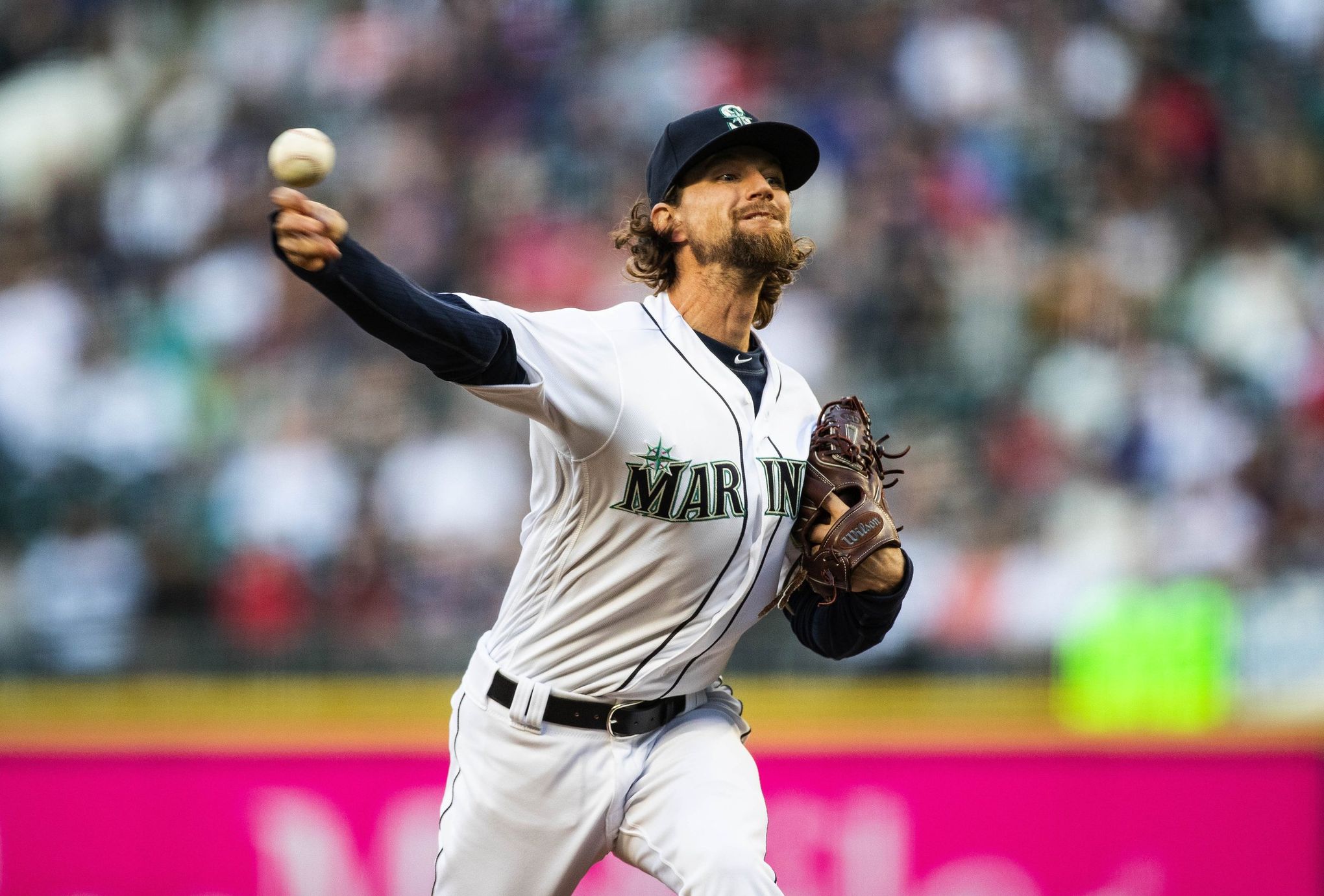 MLB: Red Sox score six runs in the bottom of the ninth to beat the Mariners