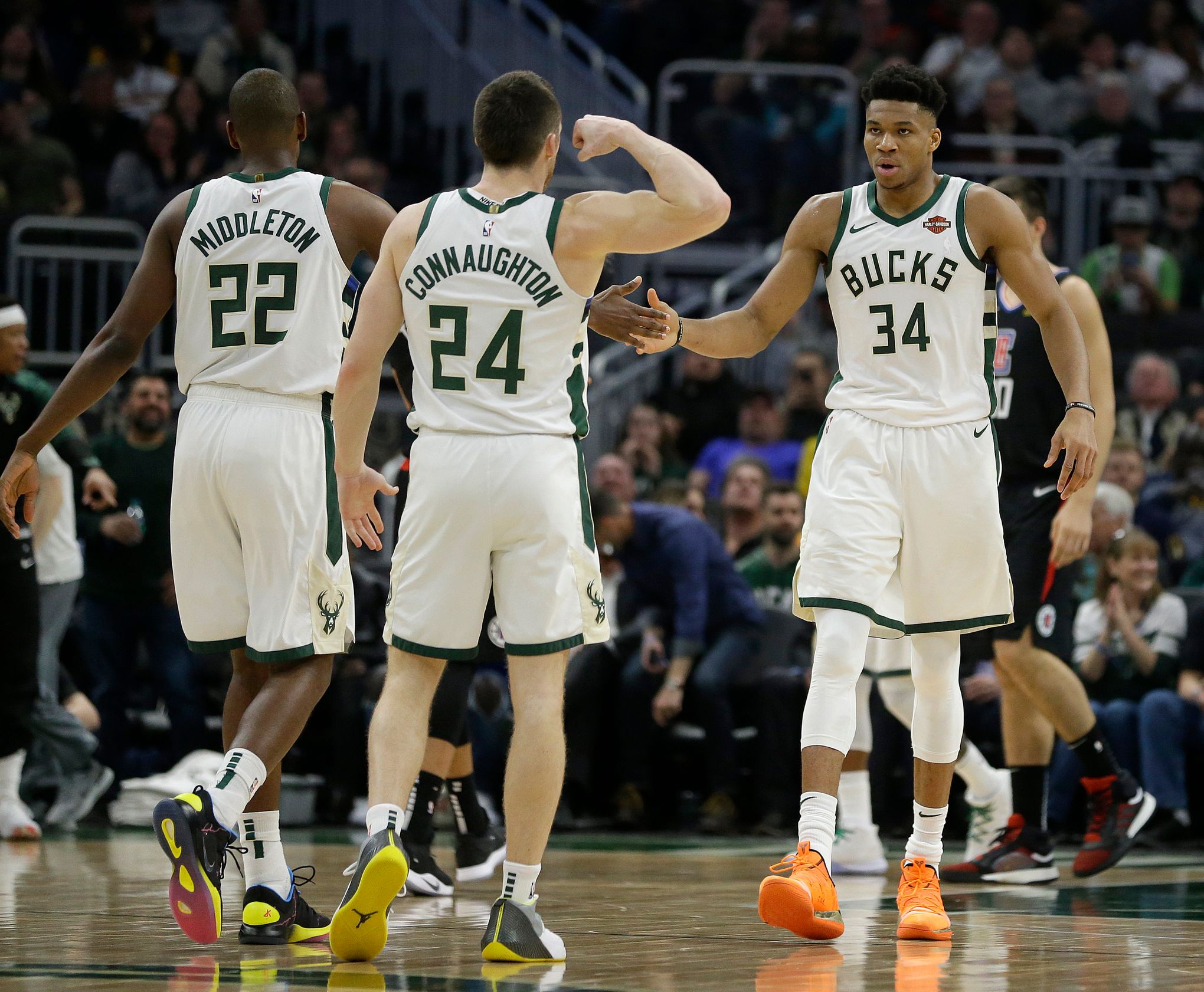 Bucks' Pat Connaughton shares his favorite Giannis Antetokounmpo story