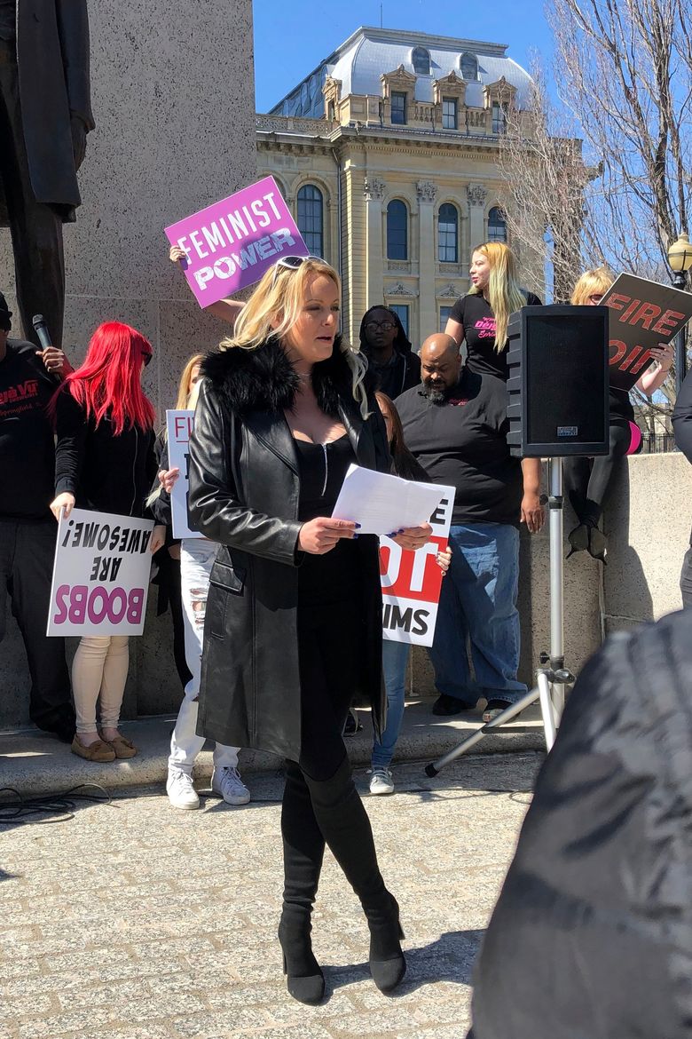 Stormy Daniels protests Illinois tax on strip clubs | The Seattle Times