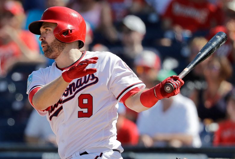 Breaking down the swing of struggling Nationals' second baseman