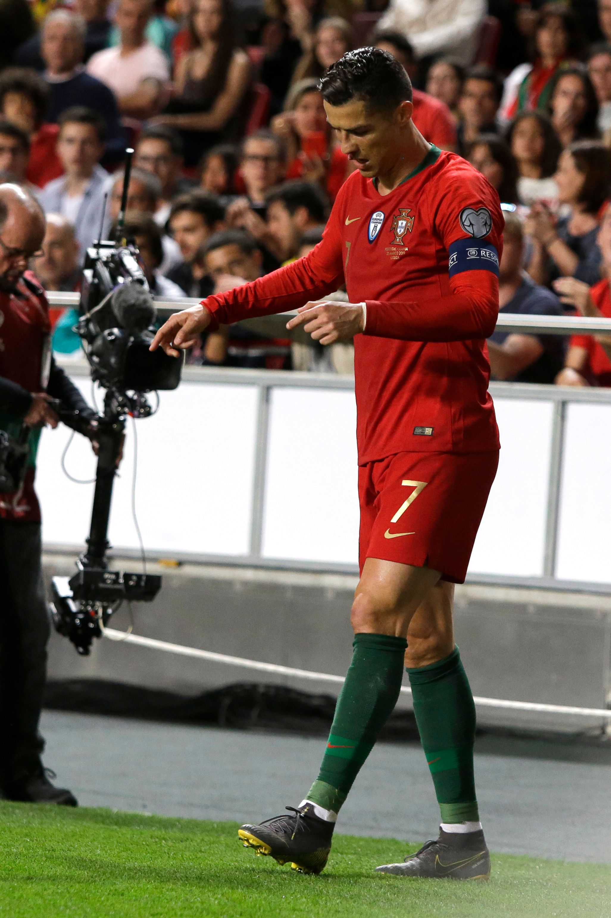 ronaldo shoes euro 2020