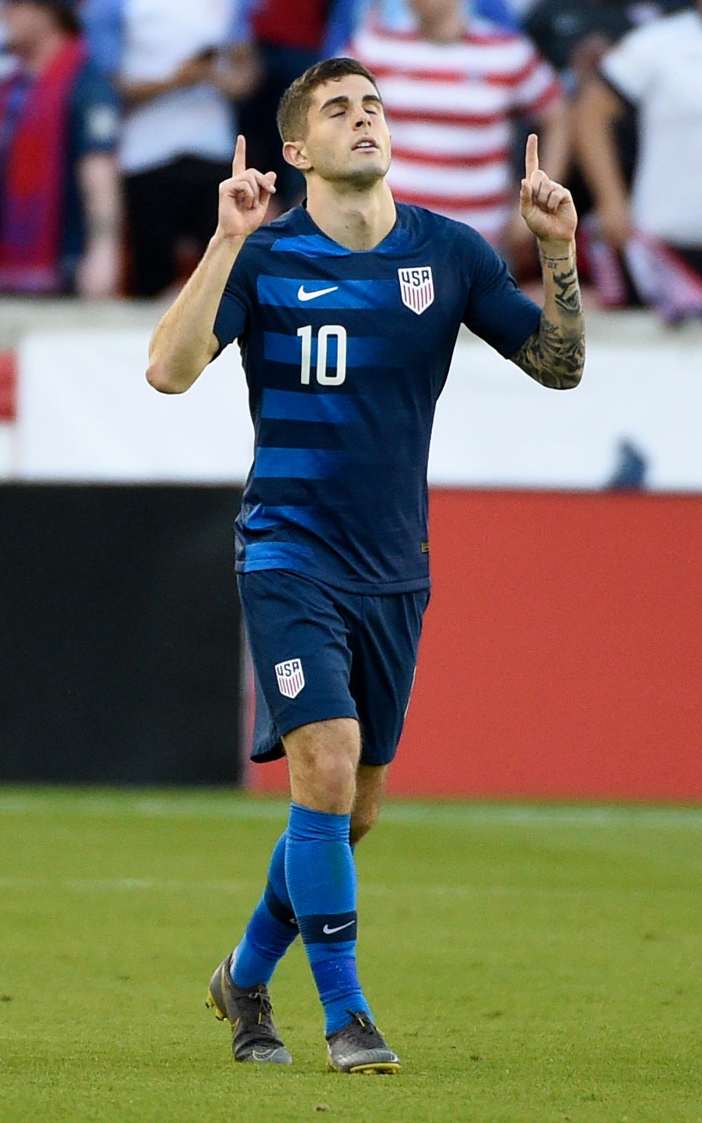 US soccer player Pulisic has strained right quadriceps