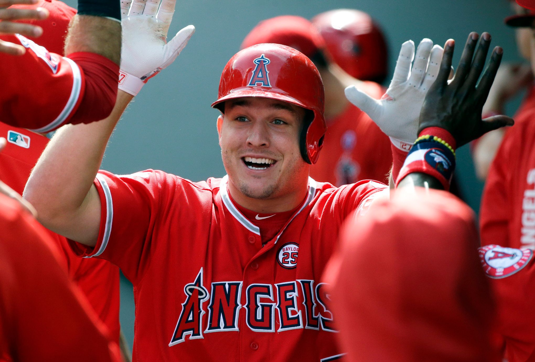 Mike Trout close to signing record-breaking $432 million contract with Los  Angeles Angels