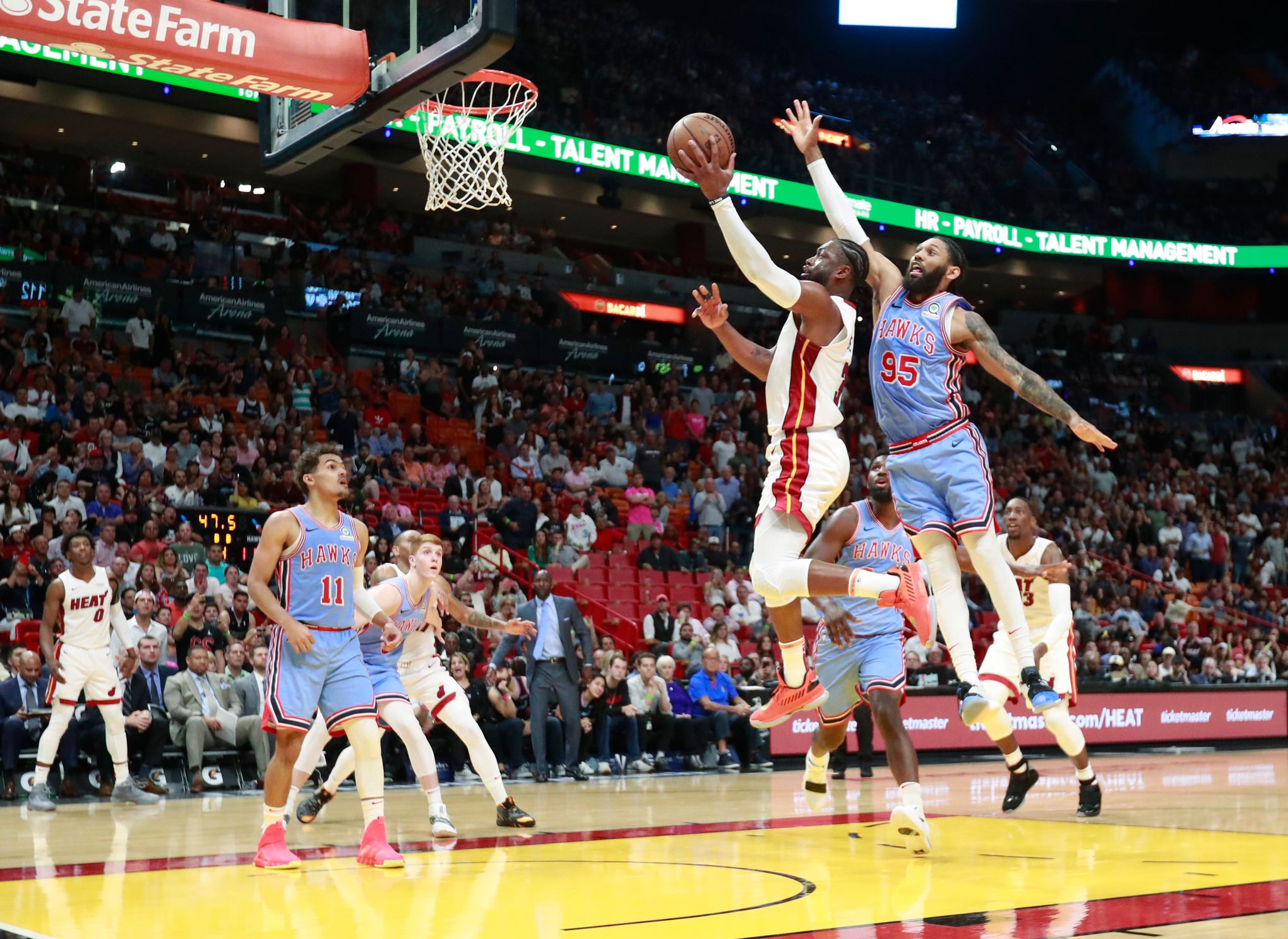 Miami Heat guard Dwyane Wade sets up on defense during second half