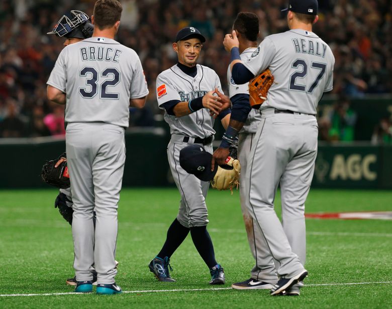 Ichiro cheered at Tokyo Dome, Mariners top A's 9-7 in opener