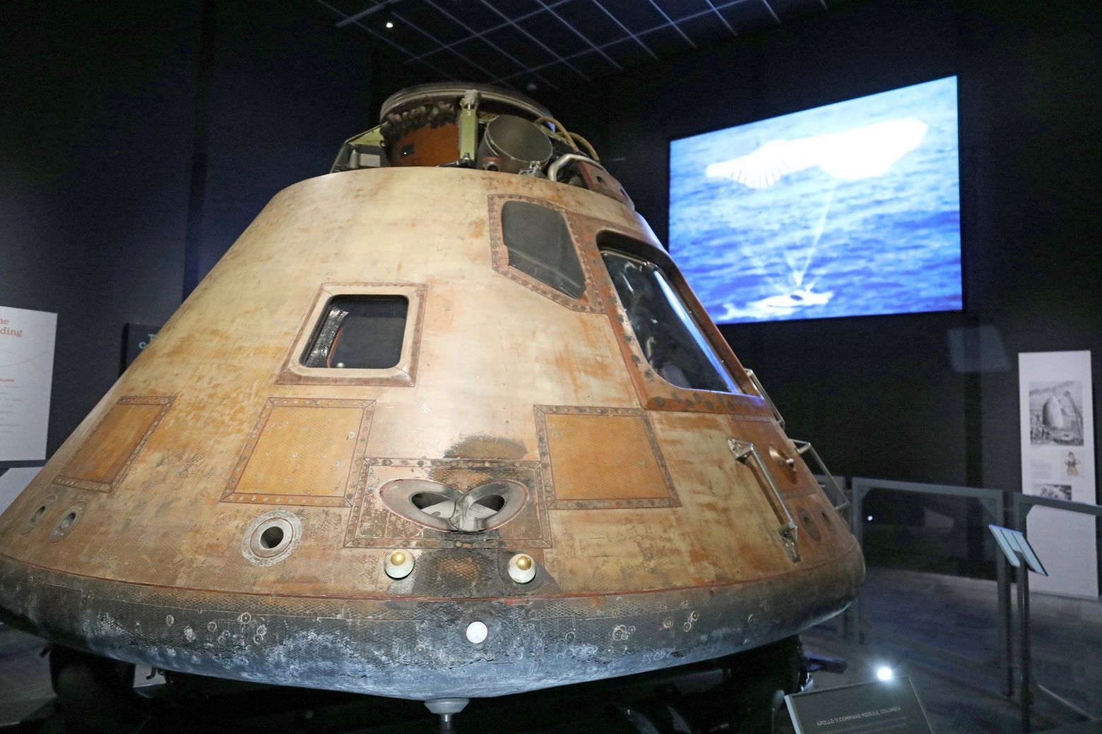 Apollo 11 Command Module Comes To Seattle S Museum Of Flight As Part Of A Truly Out Of This World Exhibit The Seattle Times